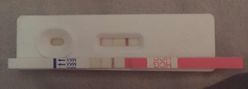 แม่ๆคนไหนรู้ช่วยตอบหน่อยนะค้ะกัวเป็นอันตรายอยากมีลูกค่ะ