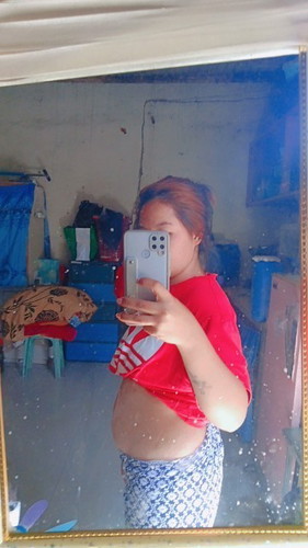 Hinde ko sure ilang months na at If ever sa weeks ko Ramdam naman yung pitik non?