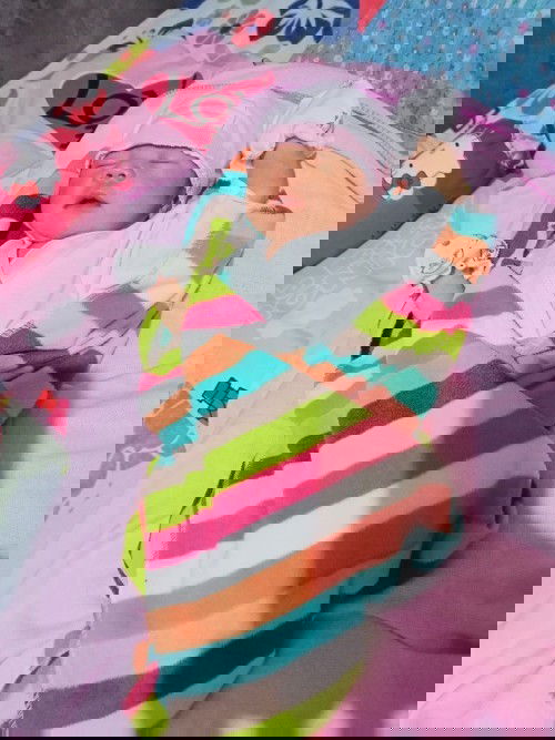 Paano mapapadede Ang sanggol kung ito ay palaging tulog