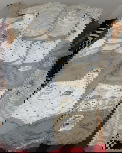 Jual murah baju bayi lengkap 3 set merk Fluffy umur 0-3 bulan masi baru banget masi ada label nya