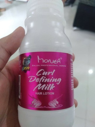 Monea curl defining milk