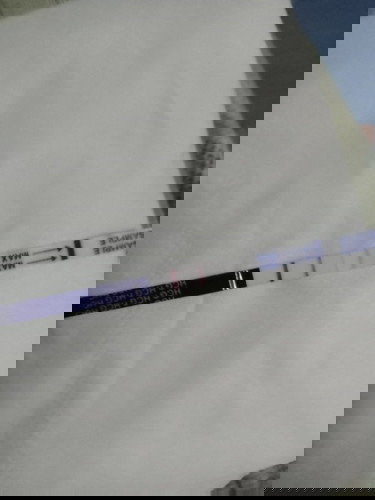 เลือดออกสีน้ำตาลเข้ม