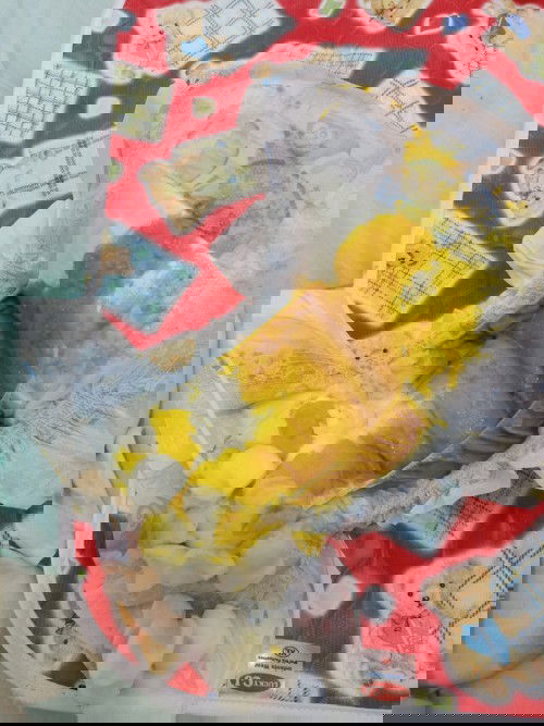 Newborn poop mix feed