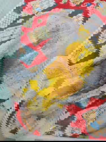 Newborn poop mix feed