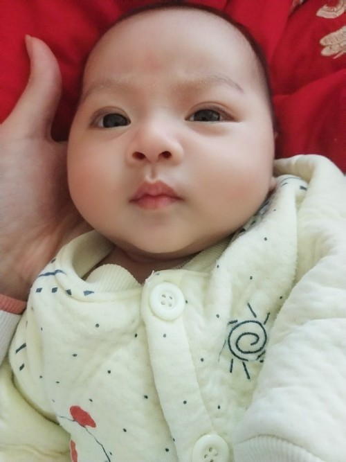 Xin các mom tư vấn ạ
