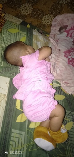 Anak 4bulan Belajar miring2