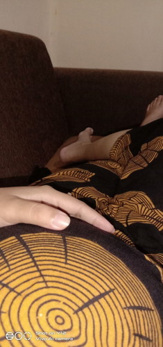 Mau nanya kenapa sudah 3 hari tidak merasakan gerakan janin. kenapa
dielus2 pun tidak ada respon.