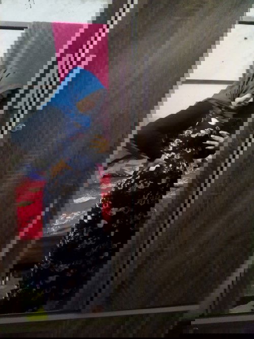 Assalamualaikum ibu².Nk tnya di awal kandungan,pemakanan mcm mana ye kita perlu ambl untk kesihatan?