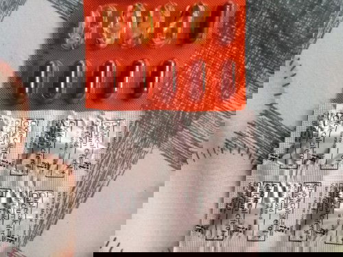 Calvit and folic acid