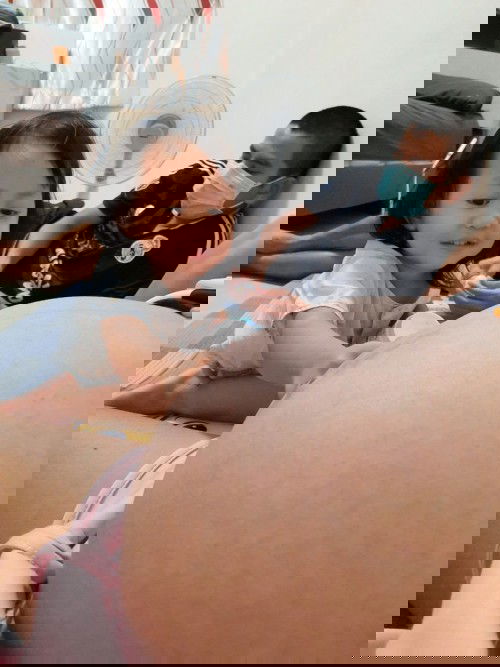 บ้านอื่นใช้อะไรทาท้องคะ