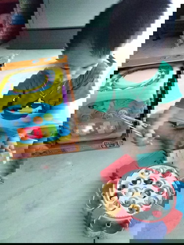 QUÀ VỀ TỚI NHÀ EM