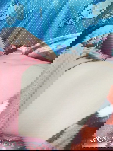 hi im turning 3months pregnant this 26,im first time mommy and my question is why small my tummy,