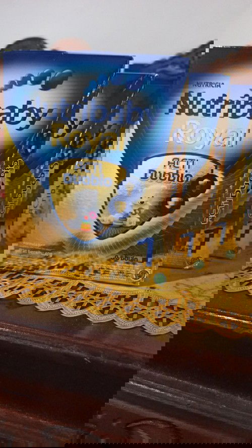 Di jual Nutribaby royal untuk usia 0-6 bulan berat 400g.