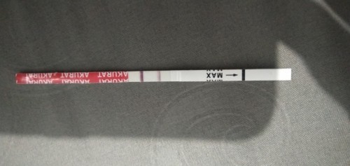 Bunda2 mau tanya donk kan udh tlat 5 hri cba2 tespek tpi hsilnya agak smar2 itu positif engga yah