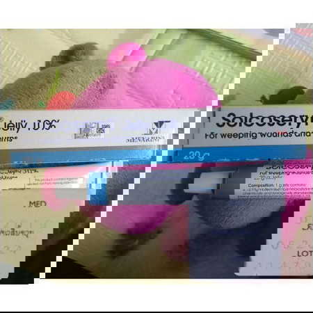 Solcoseryl Jelly to letgo
