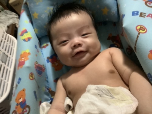 มาแจกรอยยิ้มอะรุมเจาะ ลูกกันค่ะ