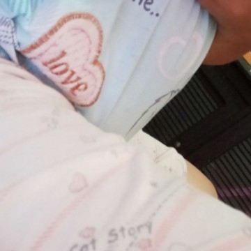 Bun mau tanya nih... udah hamil 4 bulan tapi perut kok masih kecil apakah normal???