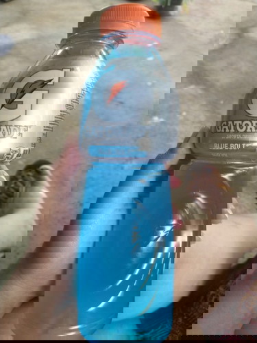 Mga mamsh. Pwede ba to gatorade na to sa nag LBM na buntis. Wala na kasi ibang flavor.