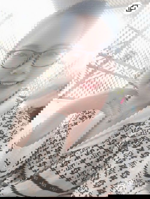 Mình 27 tuổi. Con 13m. Các mom thì sao ạ?