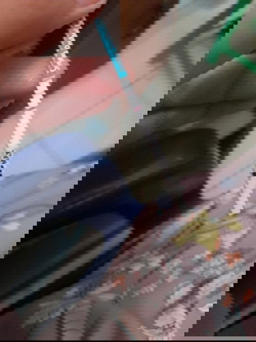 Tespek garis bawah lebih terang