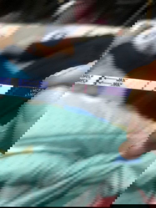 ที่ตรวจครรภ์ชัวร์ไหมคะ หรือต้องลองหลายๆอันคะ ?