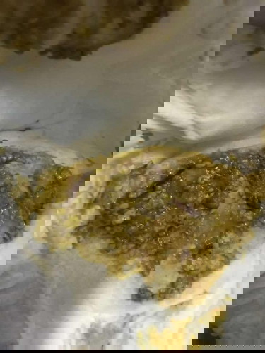 ลูกมีถ่ายสีประมานนี้เหมือนมีเลือดปนด้วย