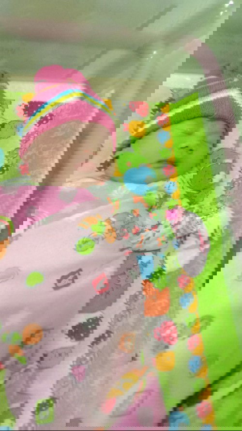 Hpl 3 mei , alhamdulillah kemarin udah lahir normal jam 18.40