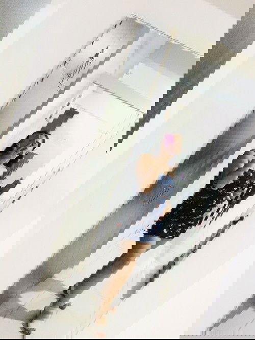 Post Birthday Celebration 🦋❤️
nakaka tuwa mga mosh nung bday ko bigla hubog at silip ni baby sa tummy ko sa picture 💜