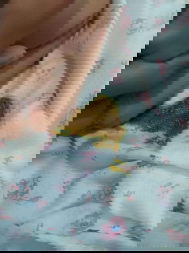 ลูก5วัน ถ่ายเป็นน้ำ กินนมแม่