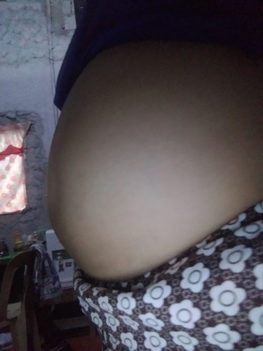 Bakit po maliit lang tiyan ko mag 6months na po siya this month at pang tatlo ko na po siyang baby.