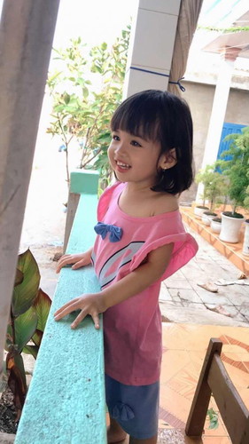 Làm sao để hạn chế cơn tức giận. Khi trẻ ở giai đoạn 3t. Về cách ăn uống và cách sử lý tình huống khi con ở chỗ đông ng