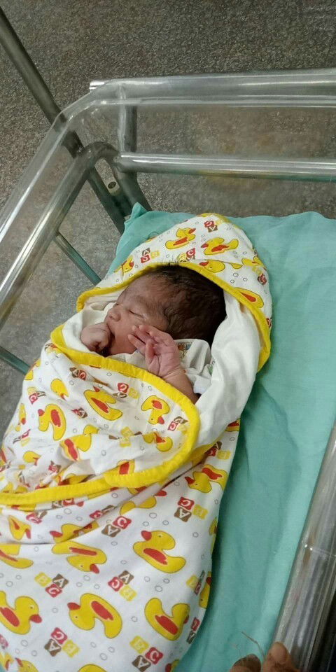 คลอดแล้วค้าบ