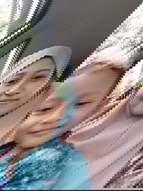 Momen lebaran sama anak pertama ❤️❤️🥰