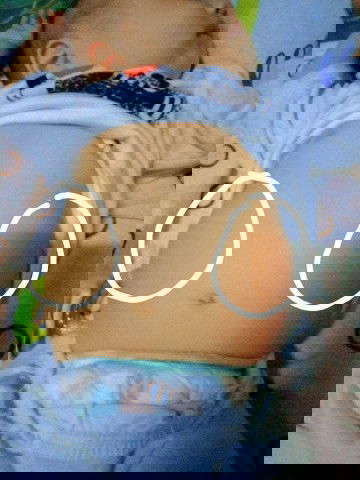 4 months old first time mom