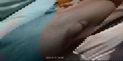 2bulan gampang berkeringat