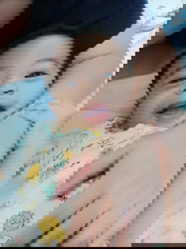 เเม่กินนมผง