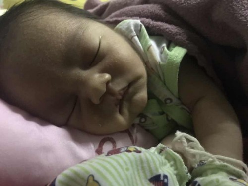 ลูกตัวเล็กมากค่ะ