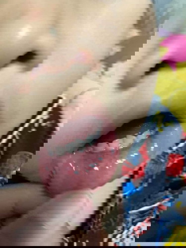 ลูกชาย2ขวบ1เดือนมีตุ่มใส่ๆในปากแบบนี้อันตรายมั้ยครับ เป็นมา2อาทิตย์แล้วยังไม่หาย รบกวนผู้รู้ให้คำแนะนำด้วยครับ
ขอบคุณครับ