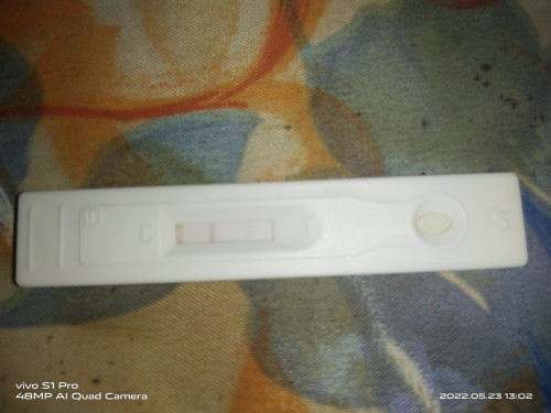 Good day po! Ano po kaya ito 6 days delayed po ako nagpt nako una faint line after hour luminaw napo