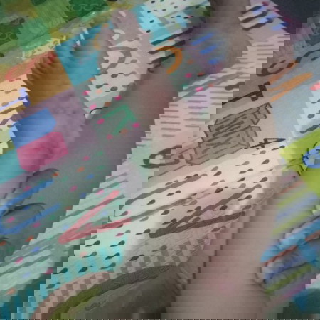 Kaki melenting berair / bentol berair kecil pada kaki anak.