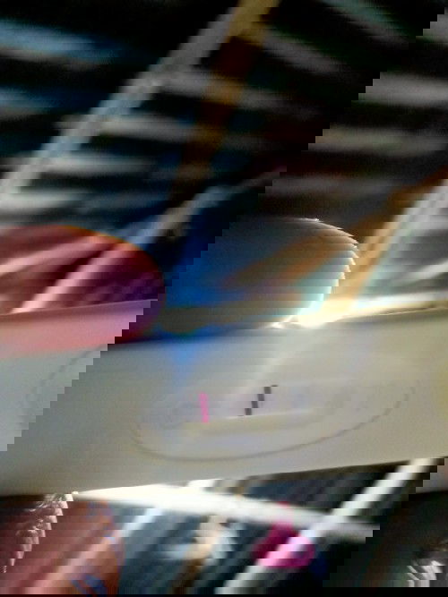 hello po ask ko lang po if positive na po eto? iba narin ksi nararamdaman ko