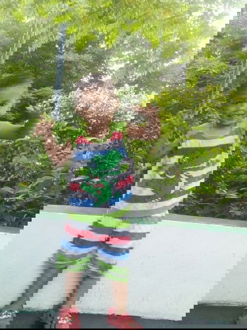 Halo teman teman namaku axelle tirta pratama umurku 2th 3bln salam kenal semuanya😍