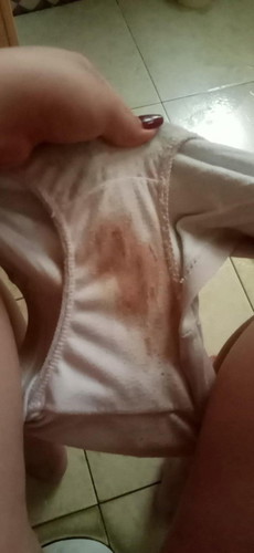 Normal lang po ba magka discharge ng brown wala naman pong amoy hindi din makulay 8weeks pregnant