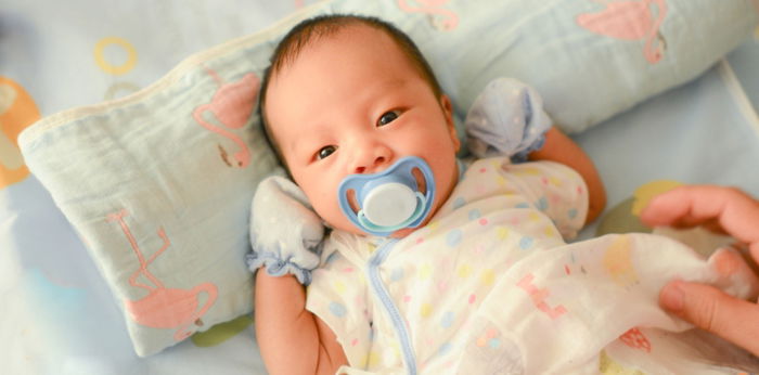 Is pacifier really good for newborn? What should every moms know about it