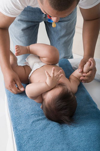 How daddies deal with baby poop ... and those other stinky moments.