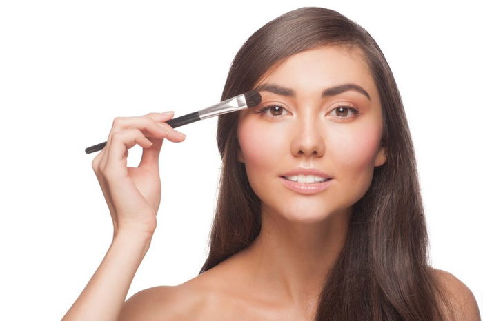 10 Expert Beauty Tricks on How to Apply Eyeshadow