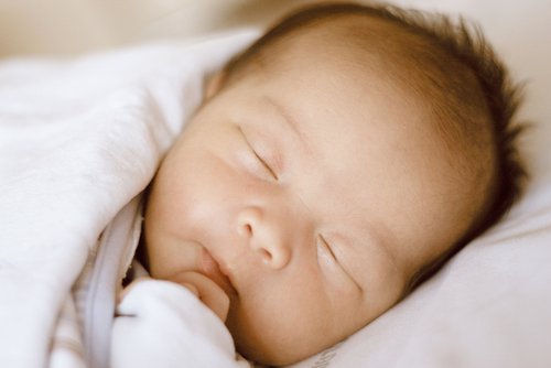 7 tips on how to get your child to sleep while travelling
