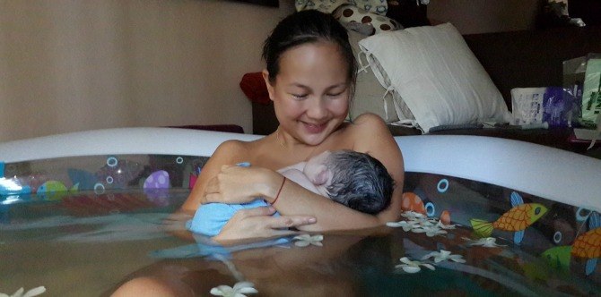 Yoga teacher shares her incredible home water birth experience