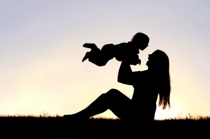 7 Ways to declutter your day and make time for your little one