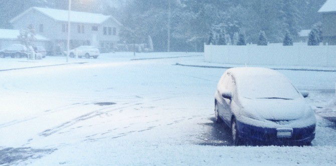 Pregnant teen dies after shovelling snow outside